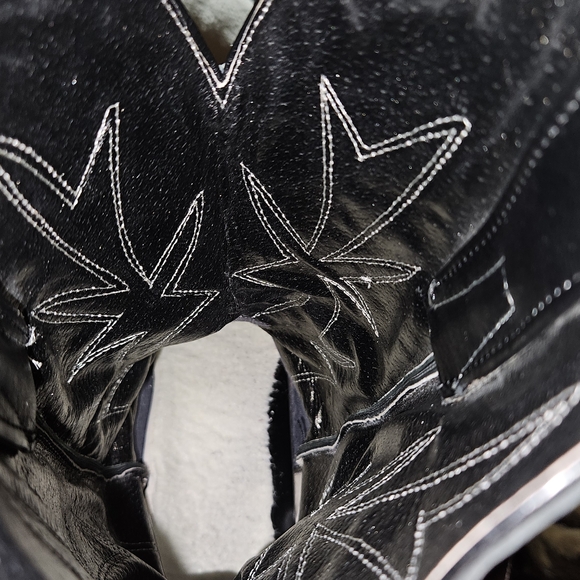 Men's Black Crocodile Cowboy Boots - Picture 5 of 5